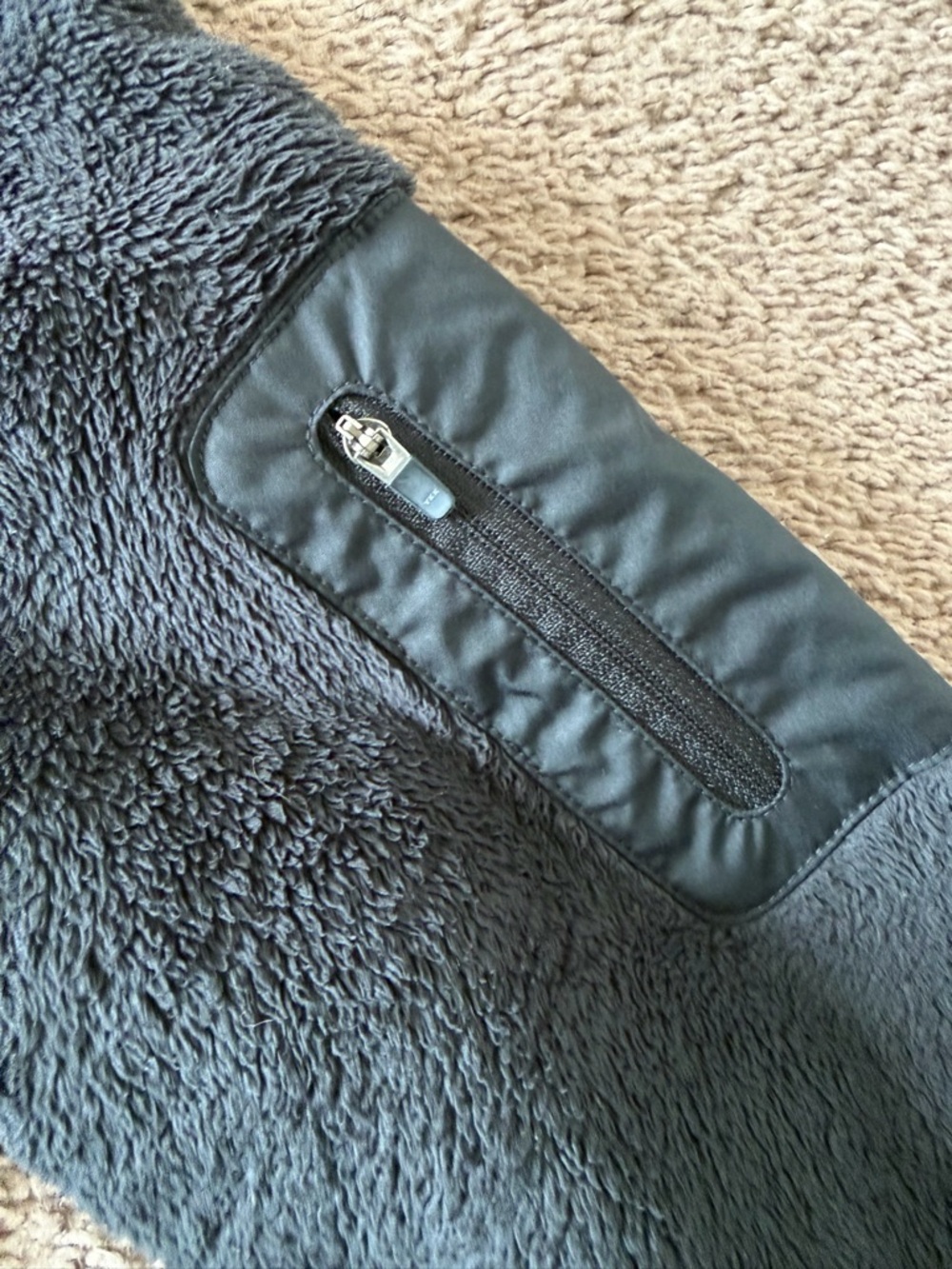 ACG Nike Black Men's Fleece Jacket with Reinforced Shoulders - Picture 4 of 4